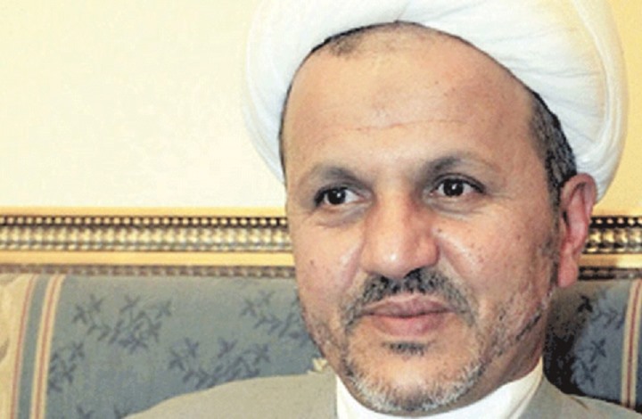معمم شيعي يوجه سؤالا محرجا لعالم سنّي مؤيد لإيران