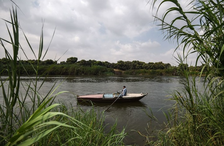 كيف يروج "مشايخ السيسي" للتعايش مع أزمة جفاف النيل؟