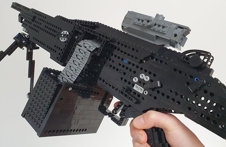 لعبة "ليغو" على شكل بندقية تثير هلعا في ألمانيا