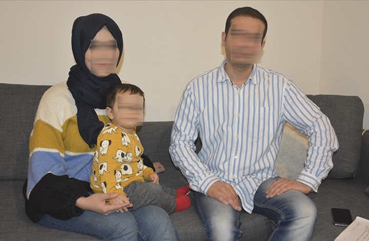 فلسطيني يروي تفاصيل 18 ساعة من التحقيق معه بالنمسا.. مروعة فلسطيني يروي تفاصيل 18 ساعة من التحقيق معه بالنمسا.. مروعة