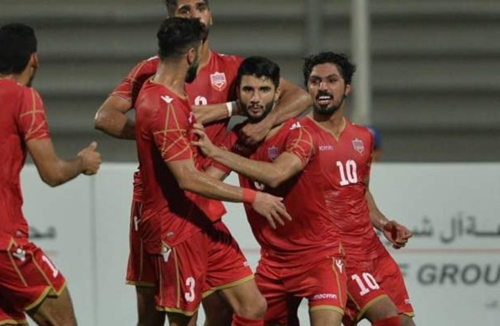 البحرين تُتوج بلقب كأس الخليج للمرة الأولى في تاريخها (شاهد) البحرين تُتوج بلقب كأس الخليج للمرة الأولى في تاريخها (شاهد)