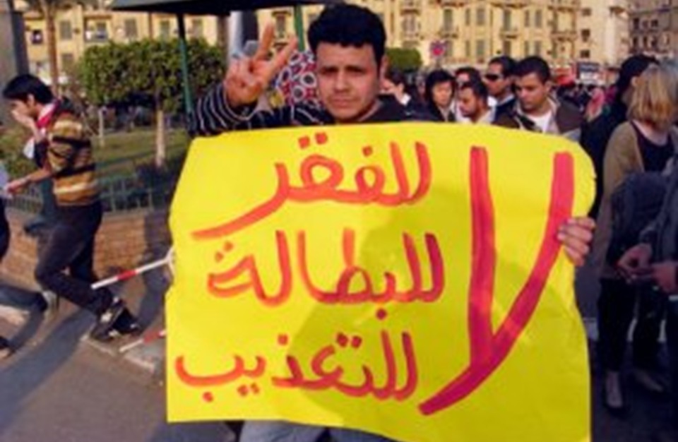منظمة العمل الدولية: 69 بالمئة من شباب المنطقة "فقراء"