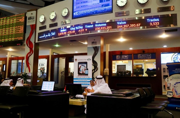 نصف سكان الإمارات مكبلين بالديون رغم ثراء دولتهم.. لماذا؟