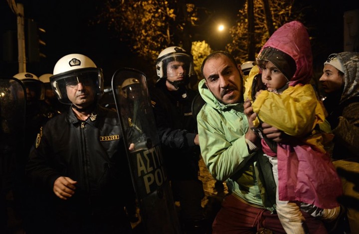 دول أوروبية توافق على استقبال مهاجرين "قصّر" من اليونان