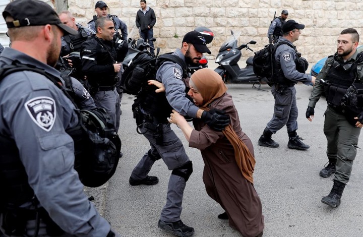 الكشف عن أول ضابطة محجبة بشرطة الاحتلال الإسرائيلي