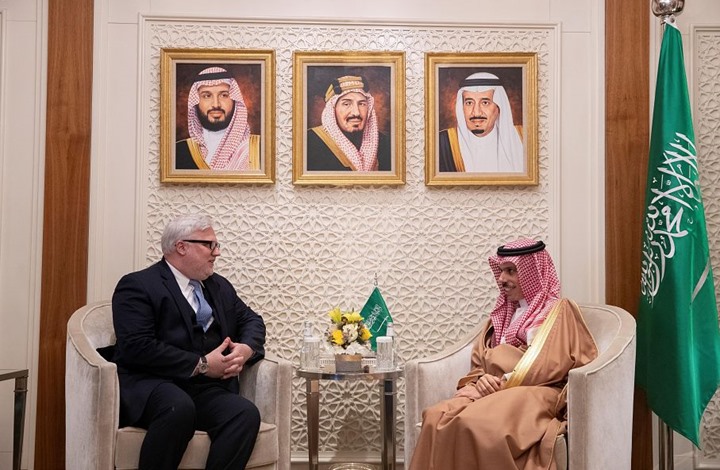 السفارة الأمريكية بدمشق تتفق مع الرياض على دعم المعارضة