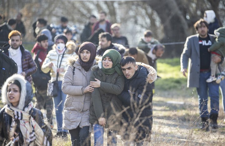 تركيا تتهم اليونان بقمع مهاجرين.. وبلغاريا تستنفر (شاهد)