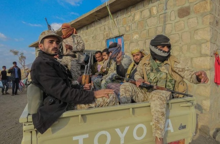 قتال شرس بين الجيش اليمني والحوثيين بتعز