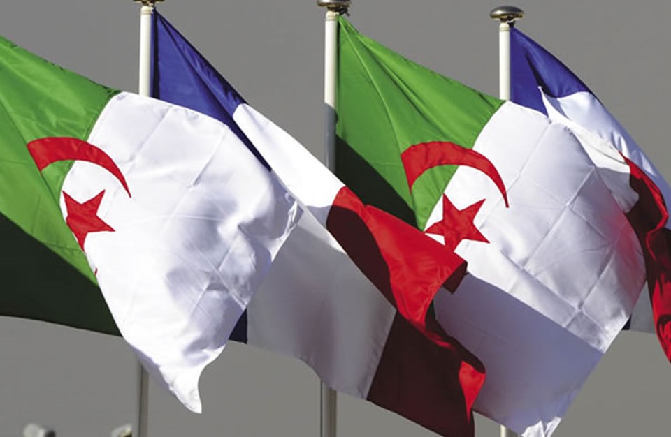 عدم الثقة واتهامات التدخل.. نظرة الجزائريين لفرنسا اليوم