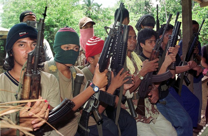 مقتل 3 مسلحين من جماعة "أبو سياف" المؤيدة لداعش في الفلبين