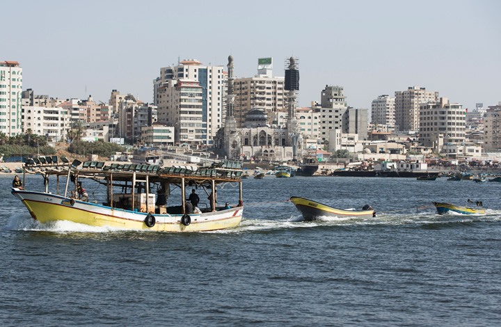 الاحتلال يتحدث عن توسيع مساحة الصيد بغزة