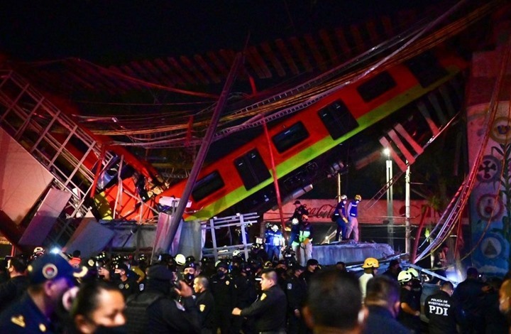 20 قتيلا بانهيار جسر معلّق لحظة مرور قطار فوقه بالمكسيك