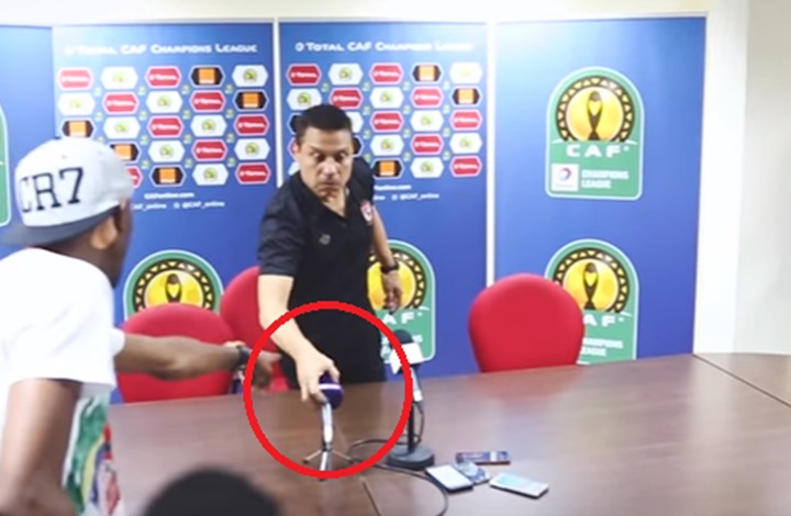 الكاف يعاقب مدرب الأهلي المصري بسبب "بين سبورت"