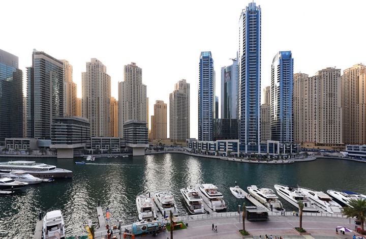 الإمارات تتصدر الشحن البحري.. ومطار دبي الأكثر ازدحاماً