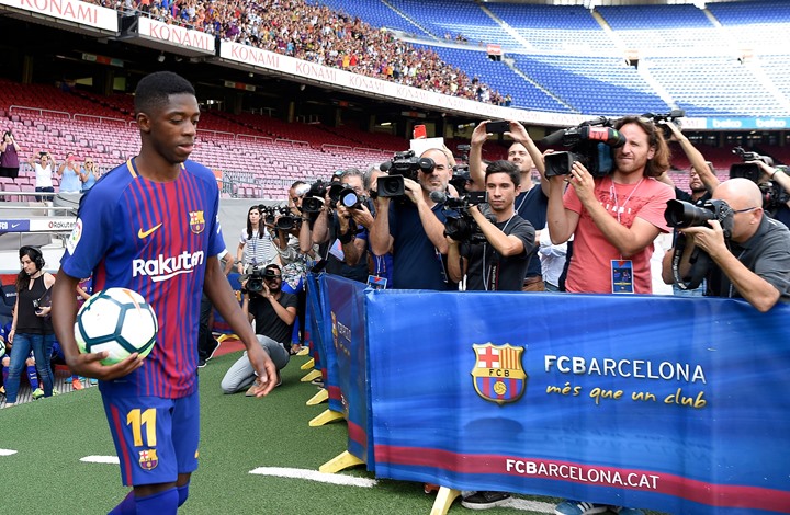 برشلونة يقدم ديمبيلي بالكامب نو والجماهير تطالب برحيل الرئيس