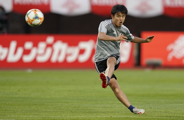 ريال مدريد يعلن انتقال"ميسي الياباني" إلى فريق إسباني آخر