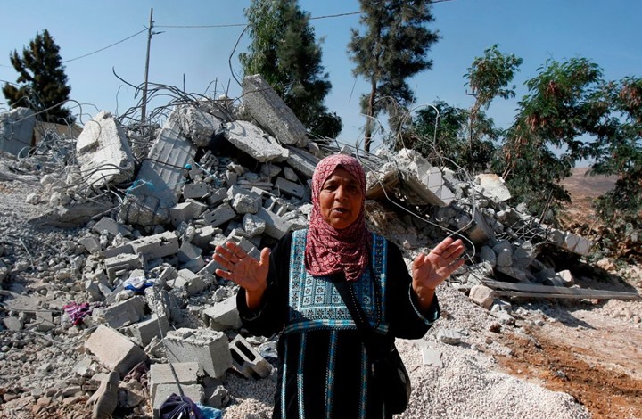 الاحتلال يخطر 21 فلسطينيا بهدم منازلهم بالضفة الغربية الاحتلال يخطر 21 فلسطينيا بهدم منازلهم بالضفة الغربية