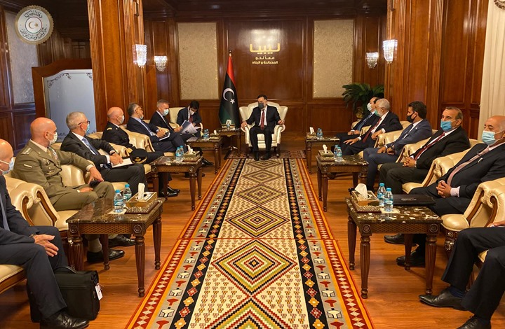 الدفاع الليبية والإيطالية تبحثان تشكيل فريق عمل مشترك الدفاع الليبية والإيطالية تبحثان تشكيل فريق عمل مشترك