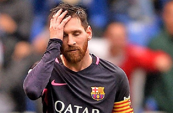 ميسي "غاضب جدا" من ناديه برشلونة بسبب "الانفصال"