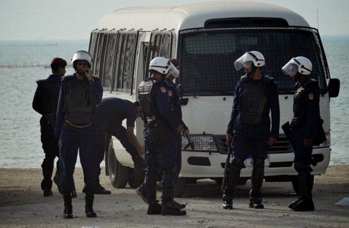 اندبندنت: ظروف اعتقال مأساوية لسيدة في البحرين (تسجيل)