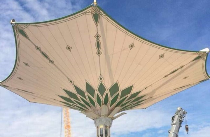 تركيب أول مظلة عملاقة بالمسجد الحرام خلال أيام (صور)