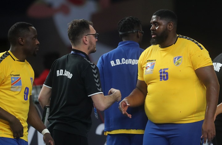 لاعب ضخم يخطف الأضواء ببطولة العالم لكرة اليد وهذا وزنه لاعب ضخم يخطف الأضواء ببطولة العالم لكرة اليد وهذا وزنه