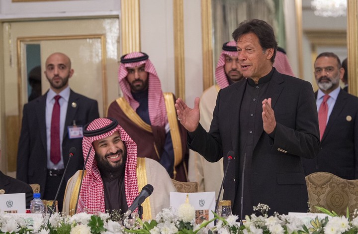 هذه لائحة الطعام التي قدمها "خان" بمنزله لابن سلمان