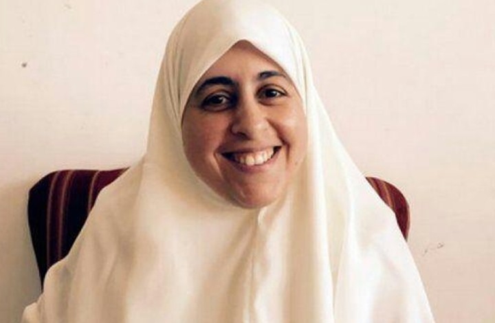 ابنة عائشة الشاطر: حياتي كلها تدمرت بعد اعتقال والدتي (شاهد)