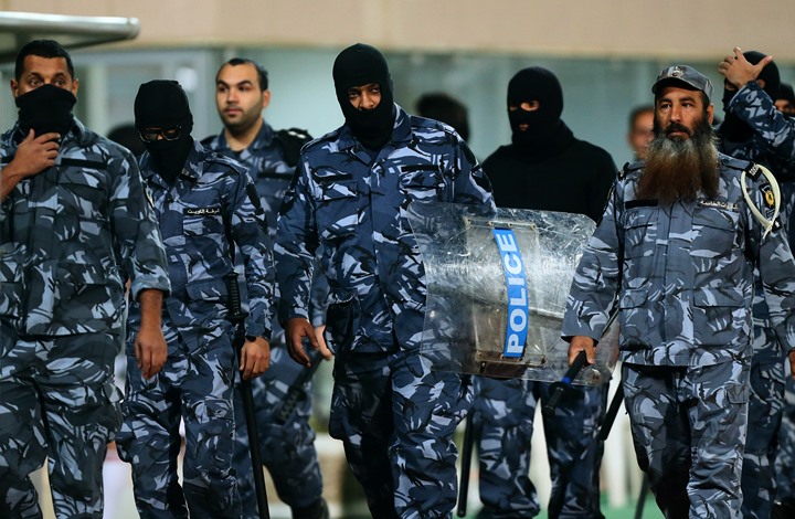 الكويت تعلن القبض على مصريين بتهمة الانتماء للإخوان (فيديو)