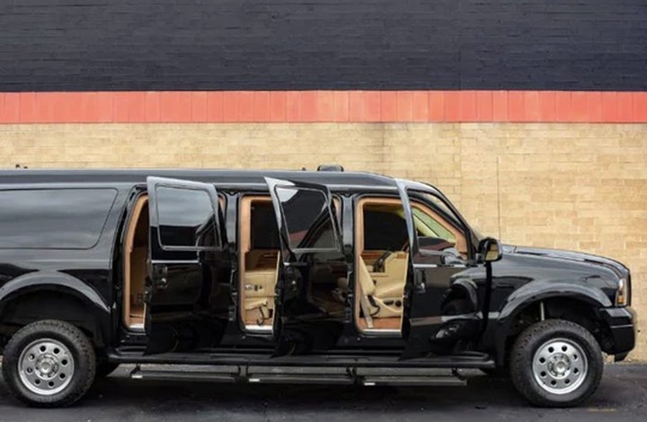 الملك عبدالله الثاني يعرض سيارته للبيع بهذا السعر شاهد