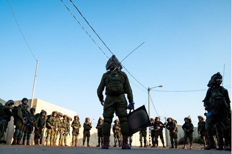 صور تدريبات جيش الاحتلال الإسرائيلي في محيط غزة - 47062125_2109010325824655_8974855689985851392_o